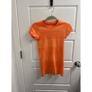 Lululemon Swiftly Tech Short Sleeve Crew 2.0 Orange Striped Shirt Womens Size 4